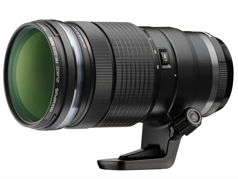 M.ZUIKO DIGITAL ED 40-150mm F2.8 PRO。装着しているフィルターも同時発売