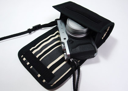 ブラック・カーボンストライプ