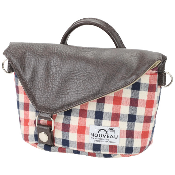 ネイビーレッド