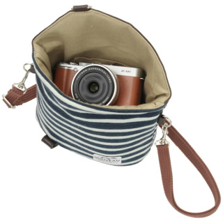 カメラバッグ カメラショルダー 撮影 ショルダーバッグ カメラ 一眼レフ ミラーレス エツミ バックラー ウエストショルダーM 3.8L レッド E-3523 バックラー ウエストショルダーM ブルー E-3522 ETSUMI｜エツミ 通販 | ビックカメラ.com