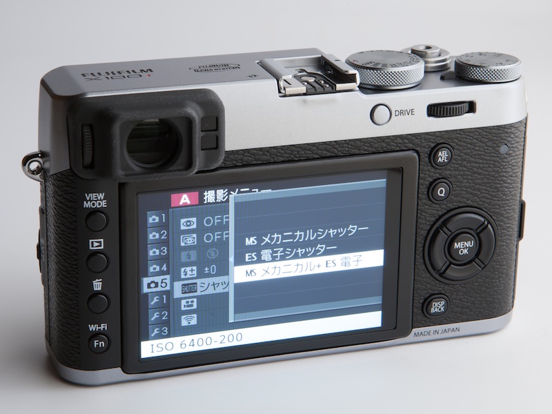 新たに最速1/32,000秒の電子シャッターを搭載。メカニカルシャッターとの併用もできる