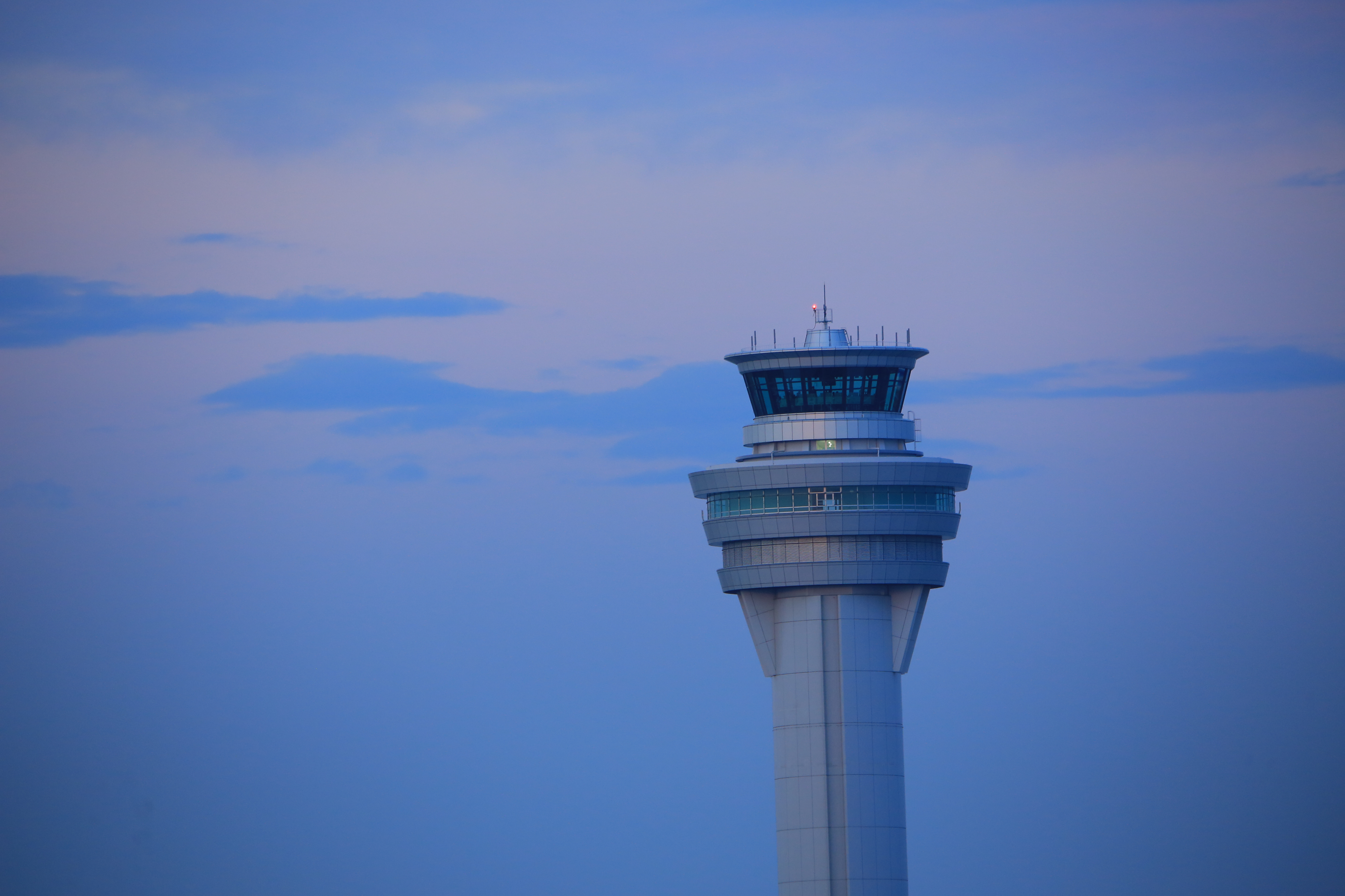 EOS 5D Mark III / 1/100秒 / F7 / +0.3EV / ISO1250 / シャッター優先AE / 430mm