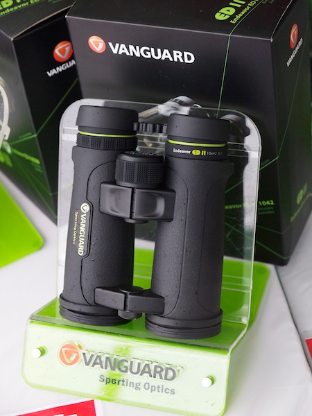 10倍42mm径の「Endeavor EDII 1042」