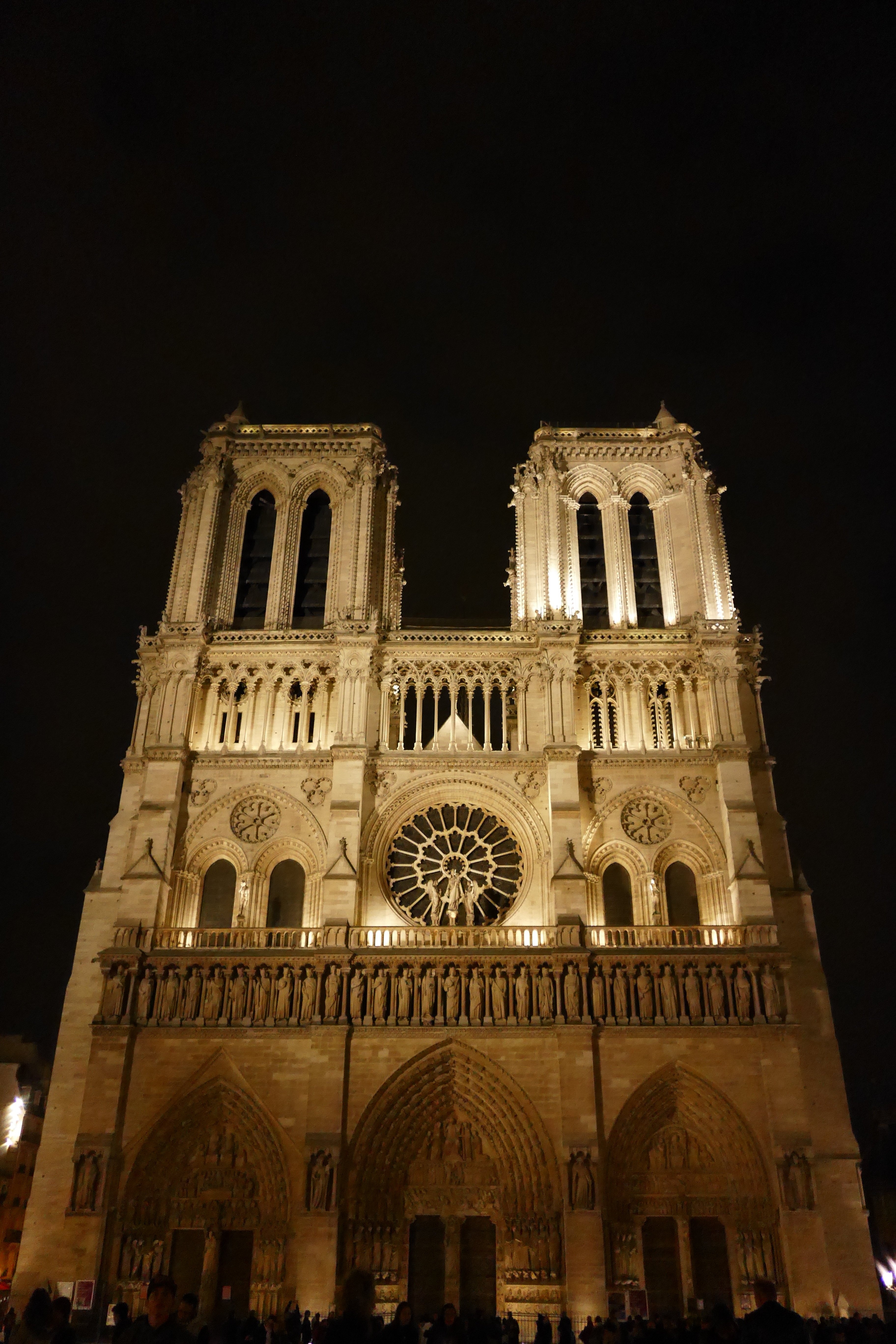 LUMIX DMC-CM1／ISO2500／F2.8／1/60秒／0EV／WB:オート