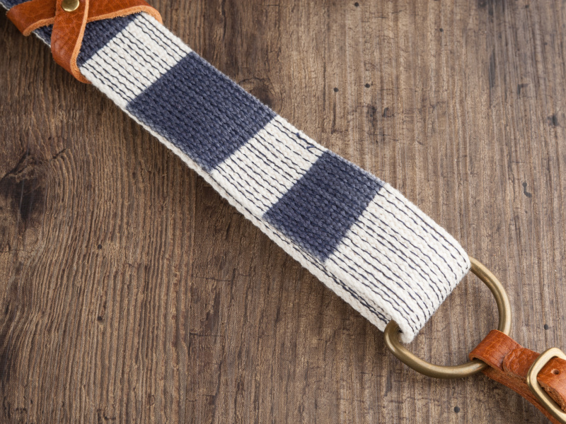 あえて間隔をそろえずにステッチを施した。この手作り感がいい