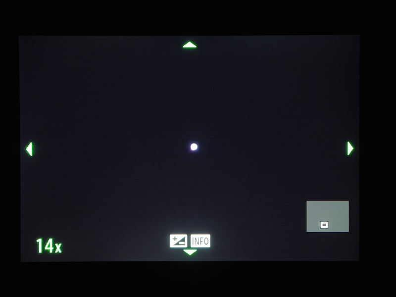 ゆっくりピントリングを操作して、星の像がいちばん小さくなった位置がピントの合った場所だ。