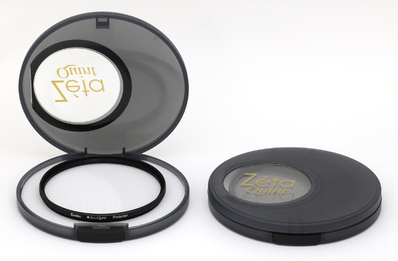 専用ケースも高級感がある