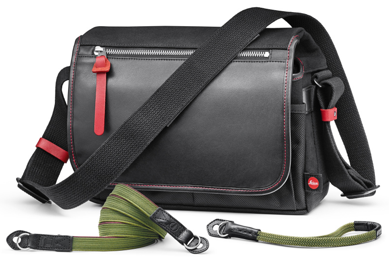 ライカ システムケースArtisan &amp; Artist（中央奥）。手前左がネックストラップ、手前右がハンドストラップ