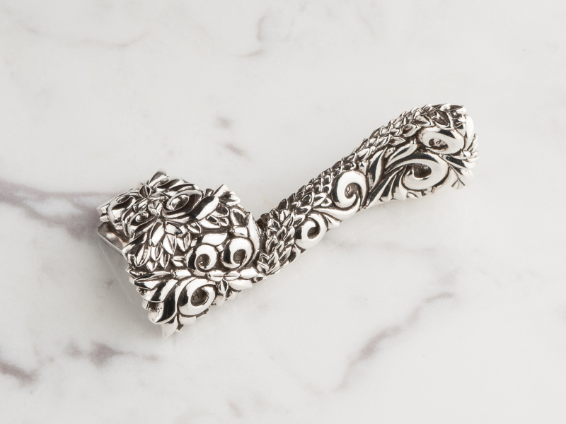 トレジャーグリップはマップカメラにて16万2,000円。12月22日より先行発売がスタートする