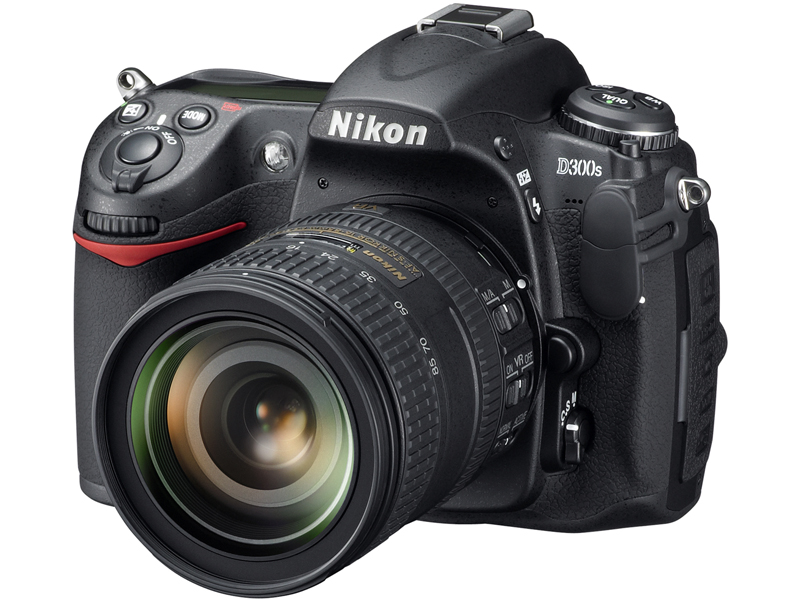 同社APS-Cのフラッグシップモデルは、2009年発売のD300S以来登場していない