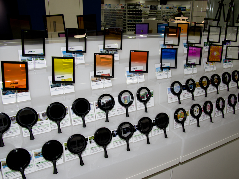 フィルターのコーナーでは、ZetaシリーズやPRO1シリーズ、Cokinブランドの角型フィルターなどを取り揃え、試し撮りができる