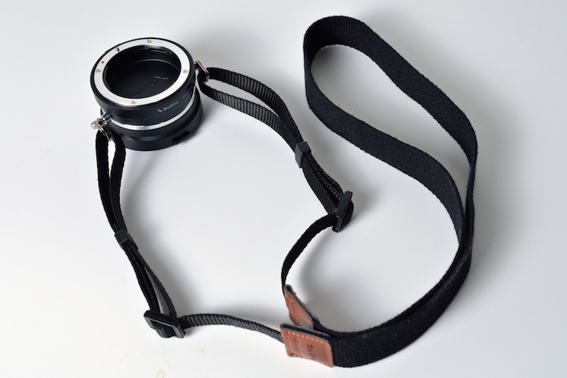 ストラップが付属する