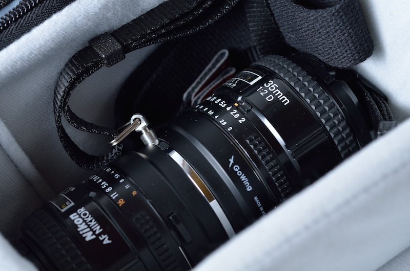 GoWingレンズホルダーにレンズをつけておくと、カメラバッグ内の整頓になる。