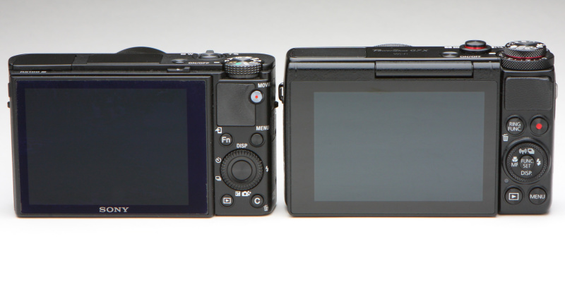 カメラ背面部もよく似ているが、G7 Xの2段に重なったモードダイヤルと露出補正ダイヤルがRX100 IIIとは明確に異なる部分といえる。