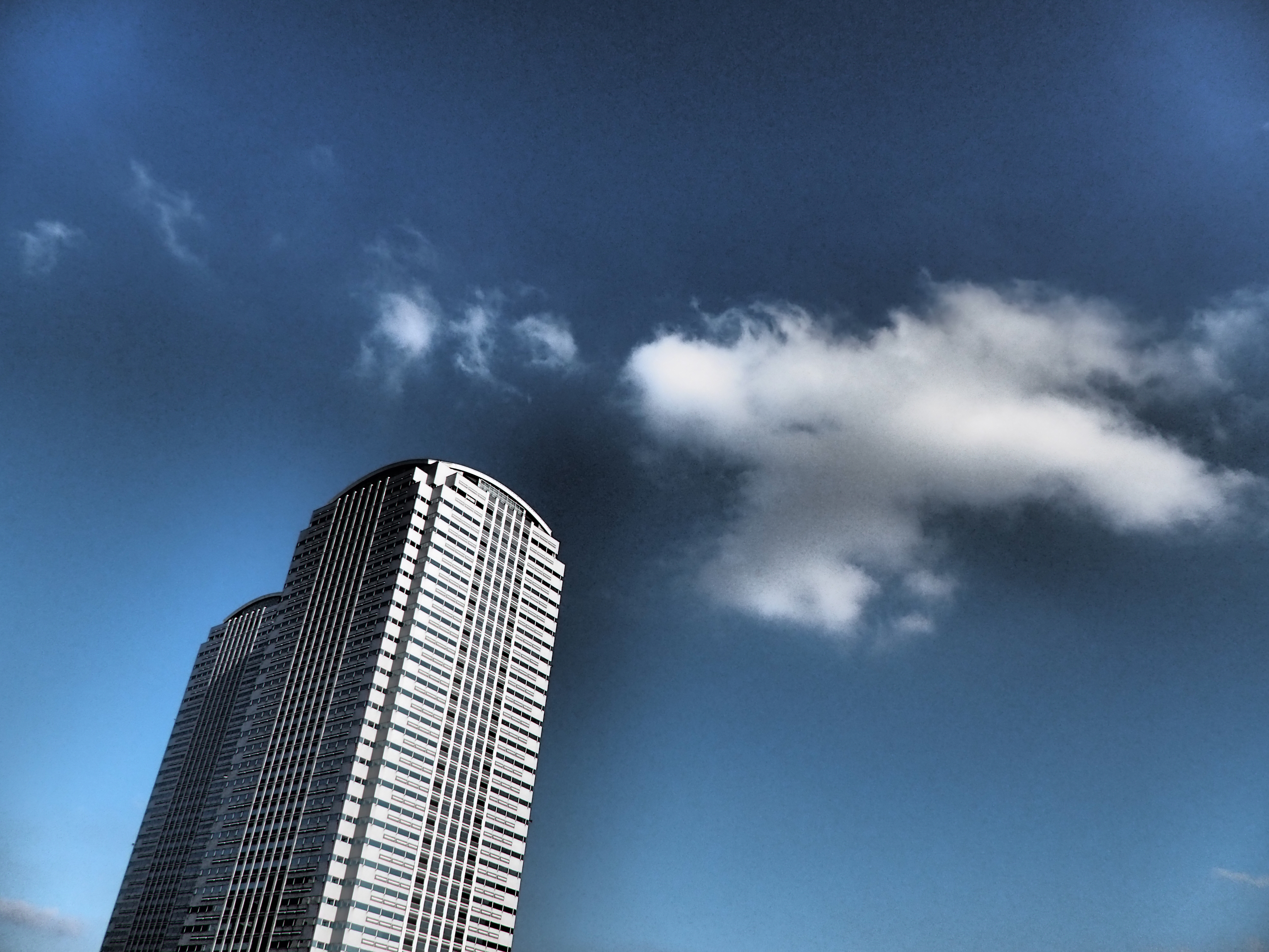 ドラマチックトーン