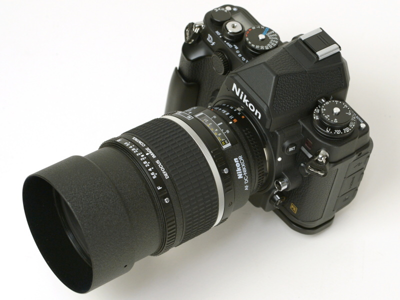 Ai AF DC-Nikkor 135mm f/2D
