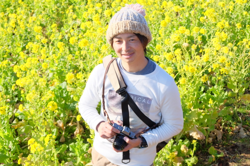 講師のむらいさち先生。沖縄でのダイビングインストラクターを経て写真の世界へ。水中撮影だけでなく、花を中心とした陸の作品も多く発表。講師だけでなく、雑誌・書籍への作品掲載や執筆など幅広く活躍しています。