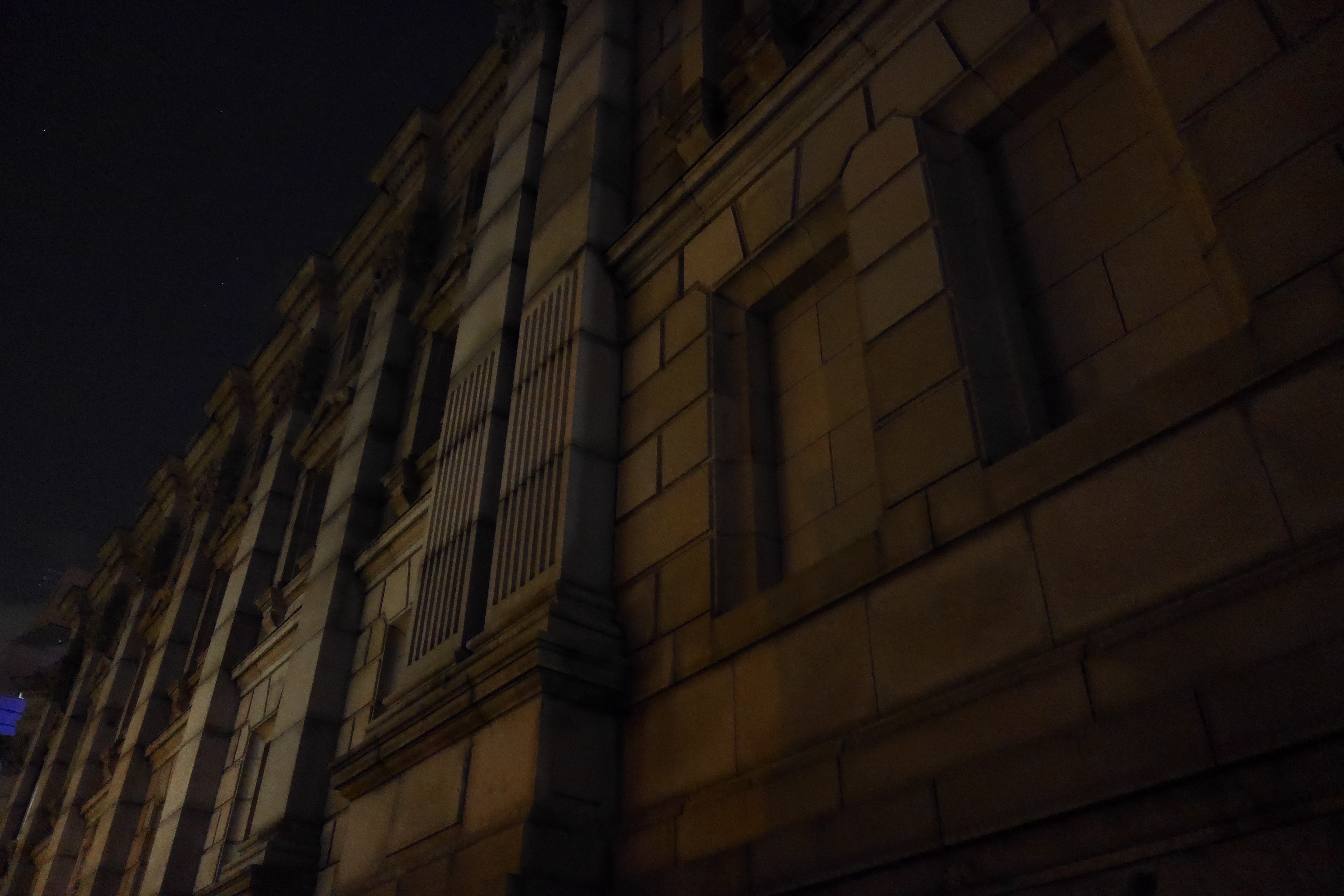 LUMIX CM1 / ISO3200 / F2.8 / 1/8秒 / ±0EV