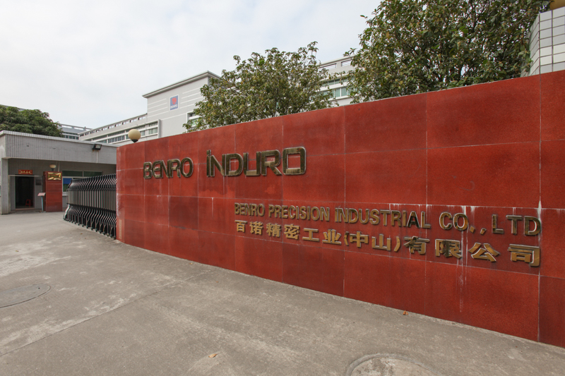広東省中山市にある百諾（BENRO）精密工業を訪れた