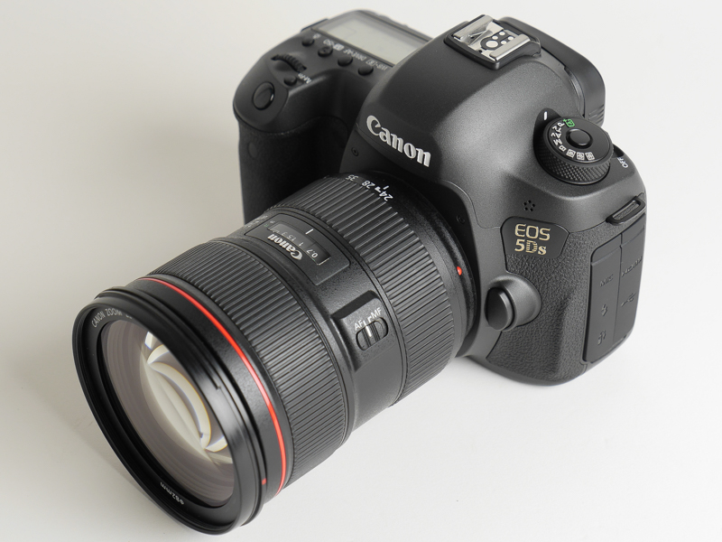 EF 24-70mm F2.8 L II USMを装着したところ