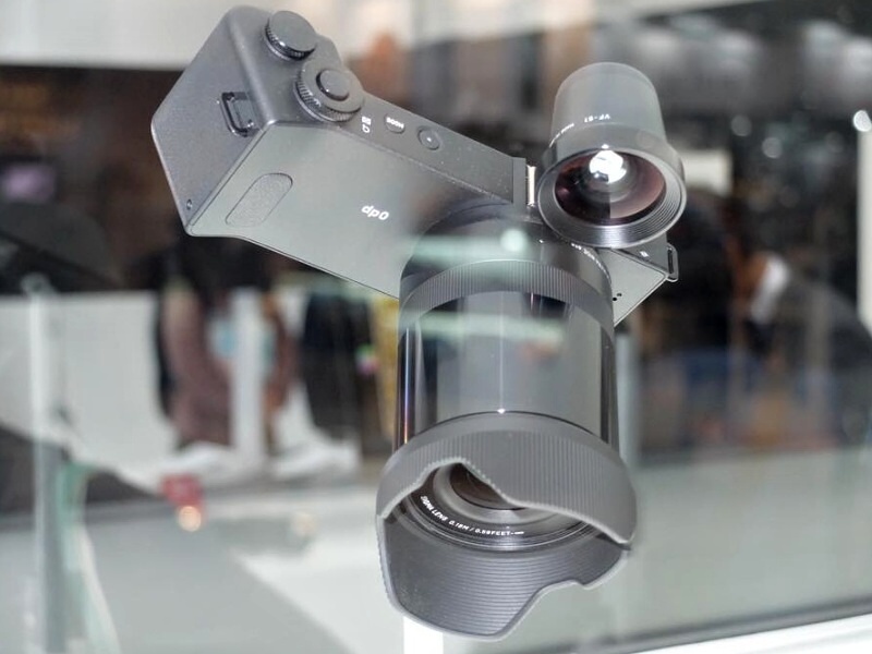 シグマは、21mm相当のレンズ一体型モデル「SIGMA dp0 Quattro」を参考出品