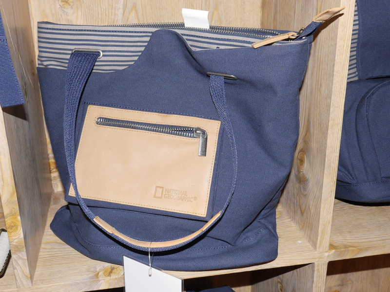 トートバッグも用意する