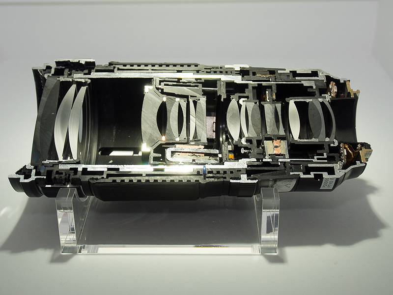 こちらはXF50-140F2.8 R LM OIS WRのカットモデル