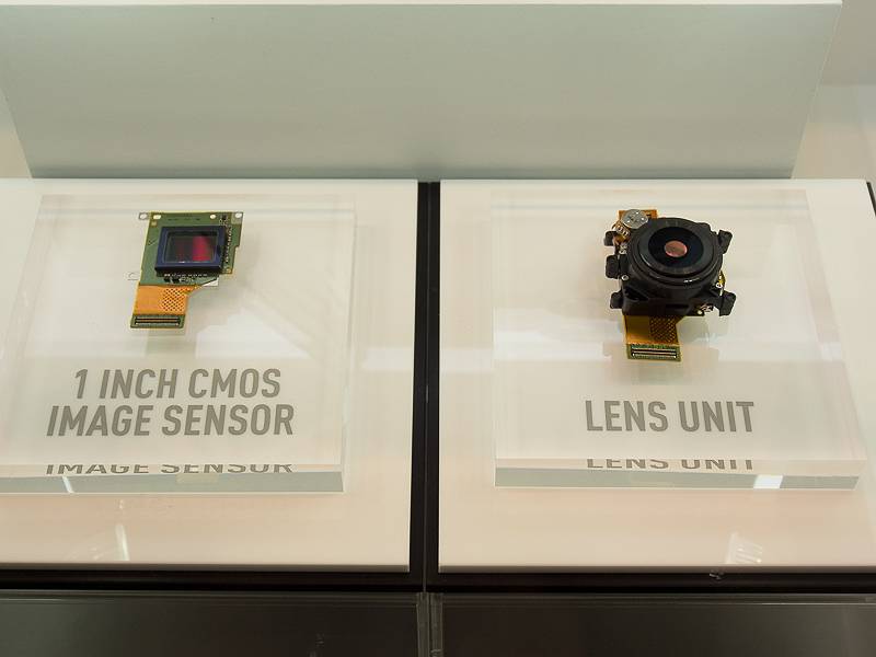 センサーとレンズユニット