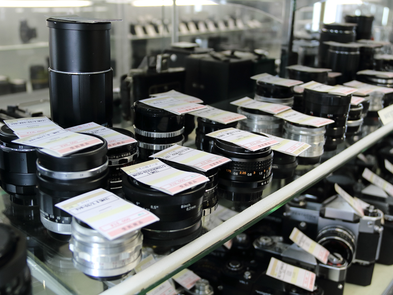 一眼レフ用のスクリューマウントといえばM42マウント、別名プラクチカマウントだ。国産ではペンタックスやリコー、ヤシカなどからリリースされていた。ペンタックスからフルサイズ一眼レフがリリースされれば、注目度はより高まるはずだ