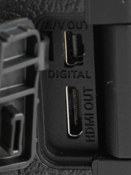 HDMI端子も備える