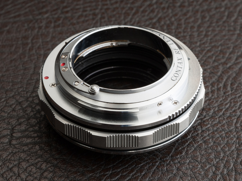 焦点工房がセレクトしたCRF-Eは税込37,800円。コンタックスCとニコンSレンズに対応する