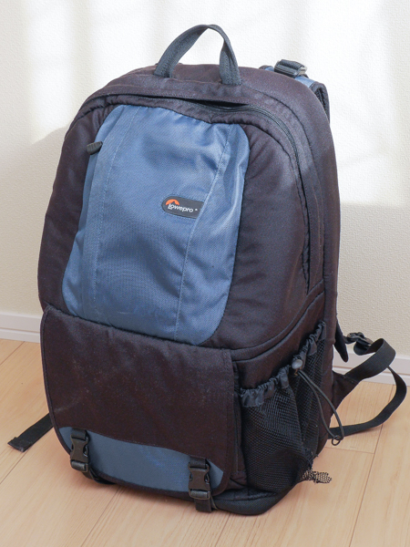 ロープロのバックパックも使用している