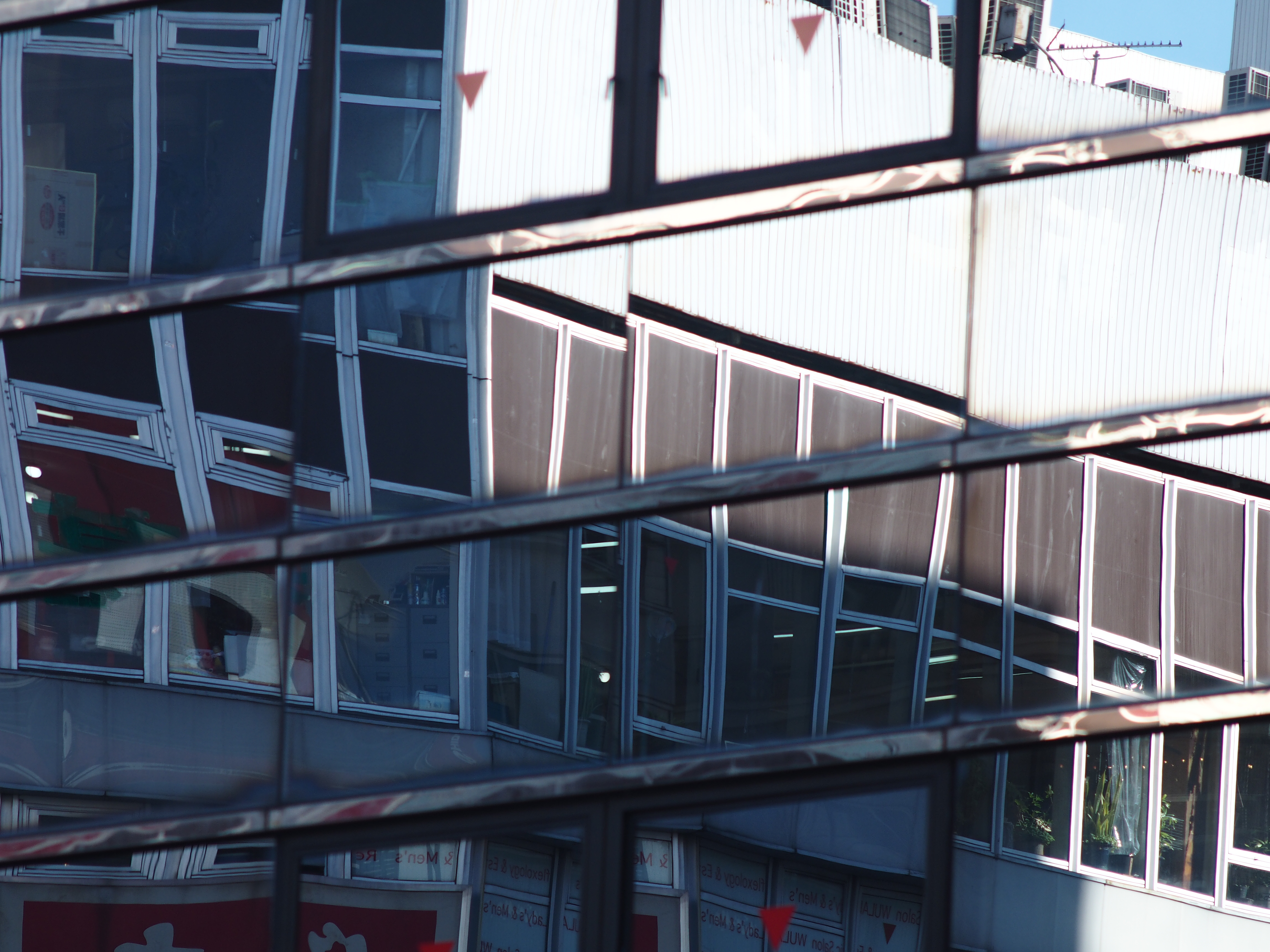 E-M1 / Carl Zeiss Jena 180mm f2.8 / 1/320秒 / F5.6 / 0EV / ISO200 / 絞り優先AE