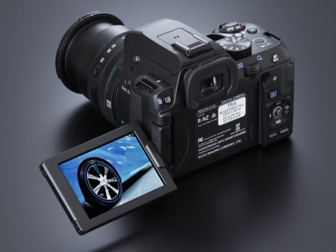 PENTAX K-S2 デジタル一眼レフカメラ※商品説明よくお読みください 世界最小の防塵防滴デジタル一眼レフ「PENTAX K-S2」 - デジカメ Watch