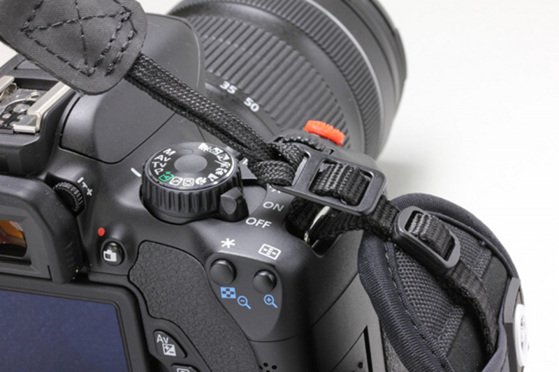 ネックストラップとの併用例