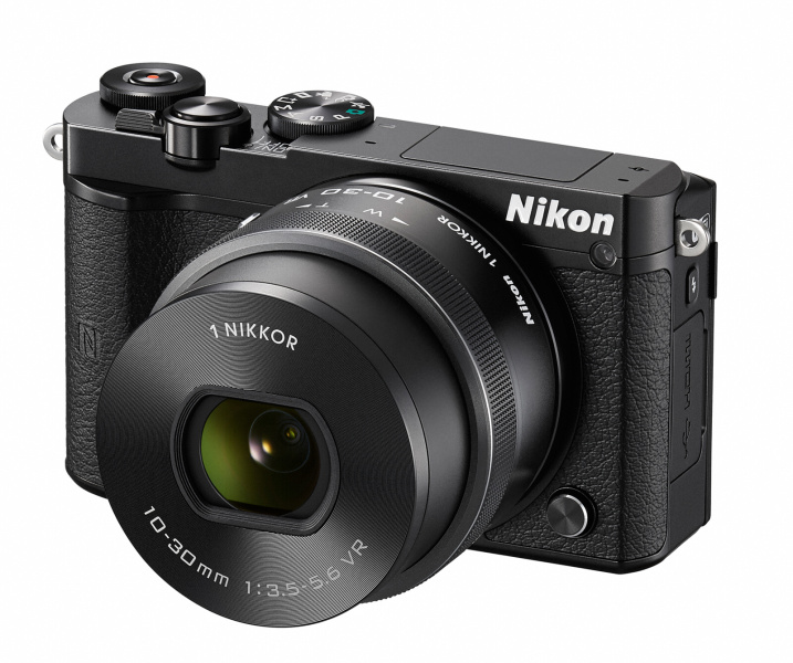 1 NIKKOR VR 10-30mm f/3.5-5.6 PD-ZOOMの装着例