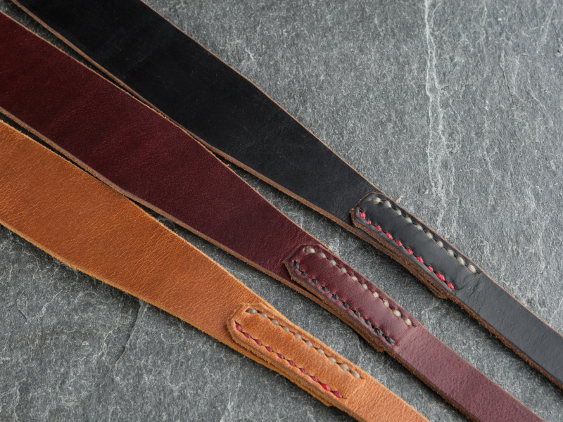 カラーバリエーションは全4色。どのカラーも染めに透明感があり、質感の高さが伝わってくる