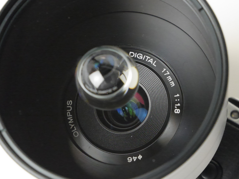 板もガラスで透明度は高そうだ