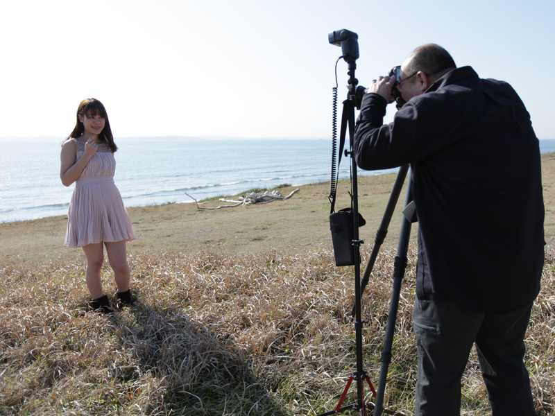 完全な逆光での撮影。ワイヤレスなので、スタンドなどを使えばホットシューの位置に関係なくストロボを好きな位置にセットできる