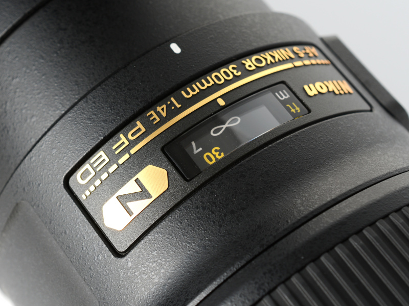 ナノクリスタルコートの「N」ロゴが入る