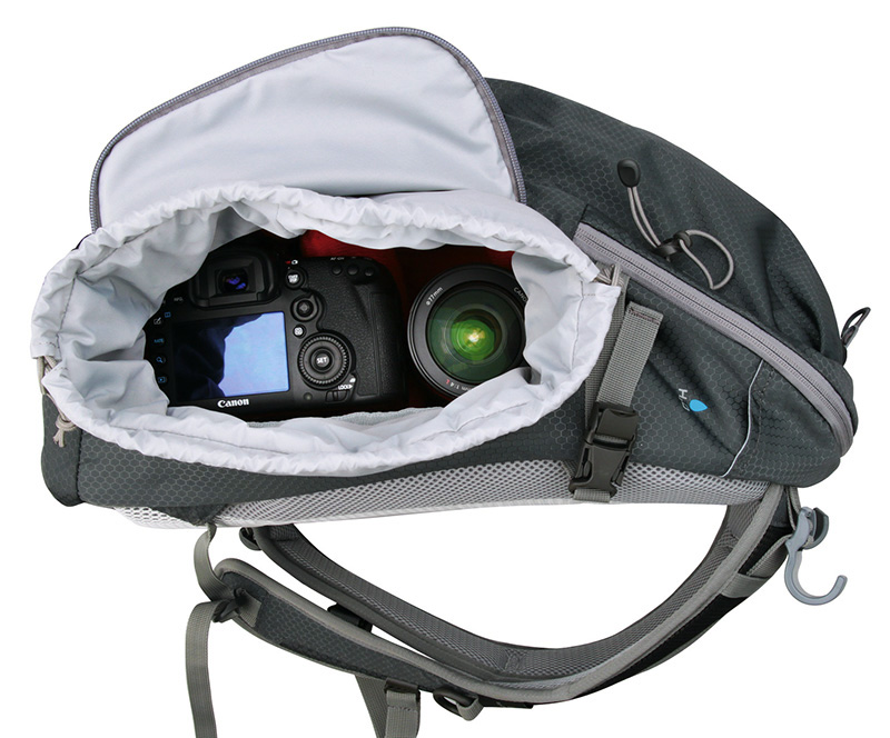 インナークッションを入れ替えて左右好きな方向から取り出し可能