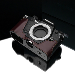 OLYMPUS OM-D E-M5 MarkIIレザーケース付き 09_s.jpg