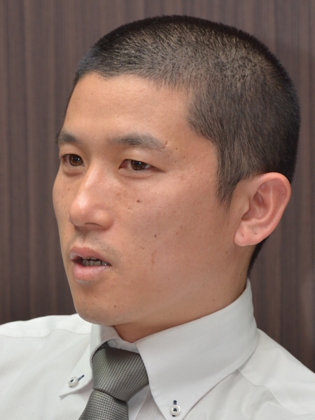 藤田健太氏<br class="">株式会社シグマ 開発部 開発第2ユニット 第1課 係長 理学博士<br class="">「OSユニットの小型化を図るため、ContemporaryではSportsから2群の構成を変えています」