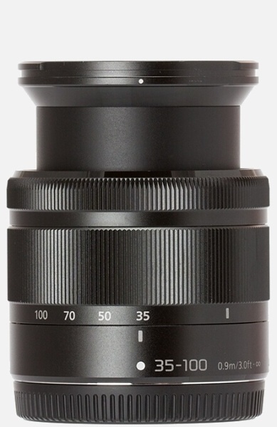 広角端の35mm。長さは68mm