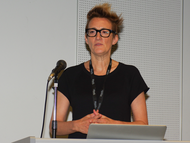 レベッカ・スィフト氏