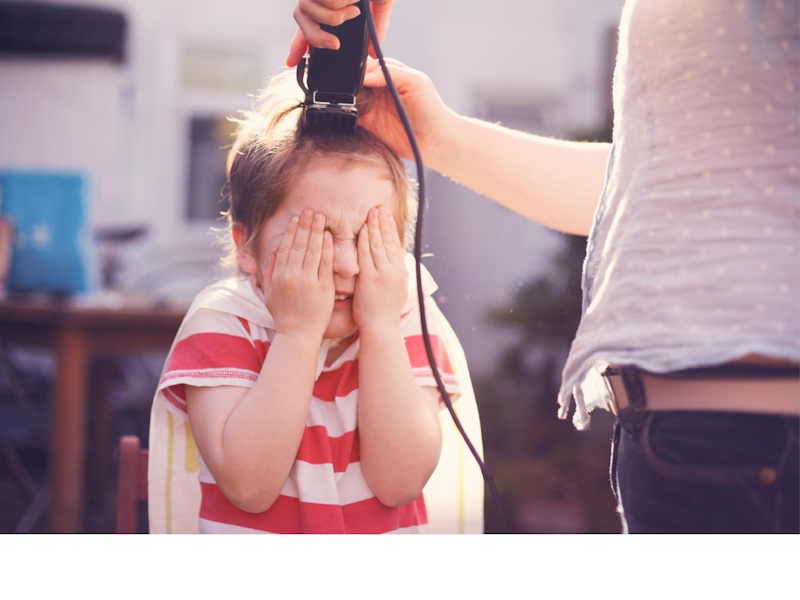 モデルを使った作品では、髪を刈る写真を撮ることは難しかった