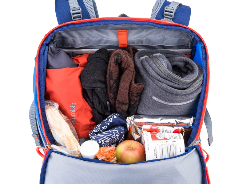 メインパックの収納イメージ。ノートパソコンが入る