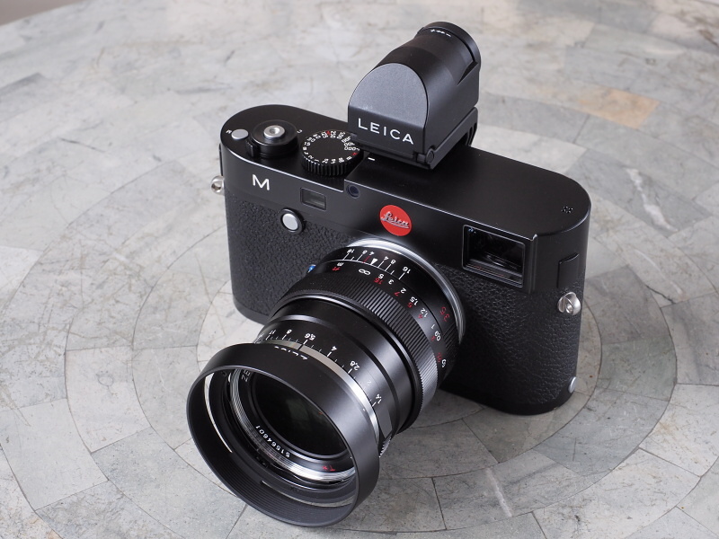 ライカM（Typ 240）に装着したところ