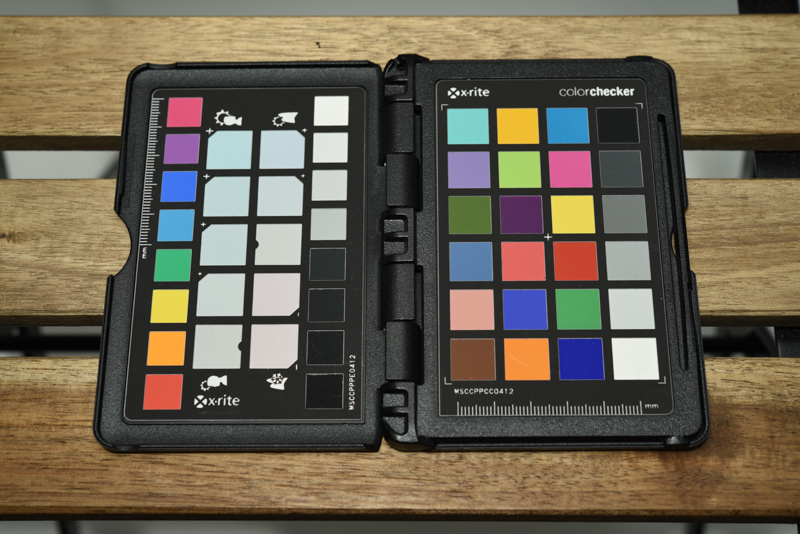 ストロボ光をC-700で測ってみた。Ra値は99.1と高い値を示した。