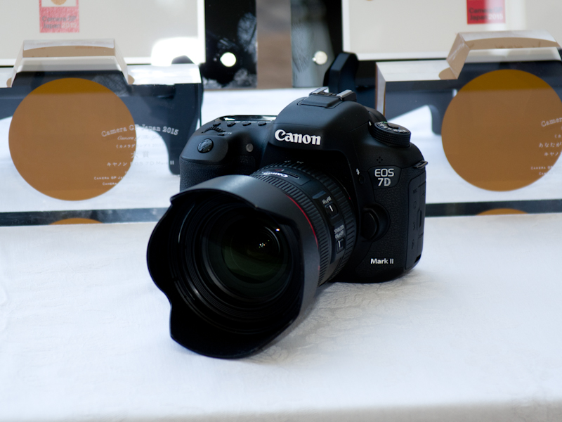EOS 7D Mark II（キヤノン）